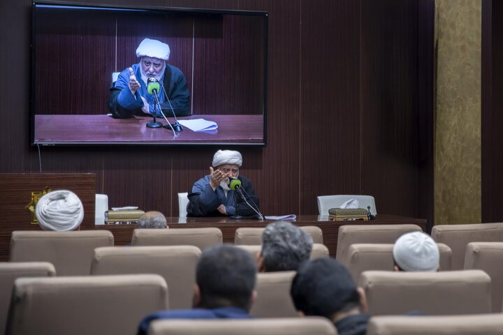 تقرير مصور/ انعقاد دورة متقدمة في مجال التحقيق العلمي  في كربلاء