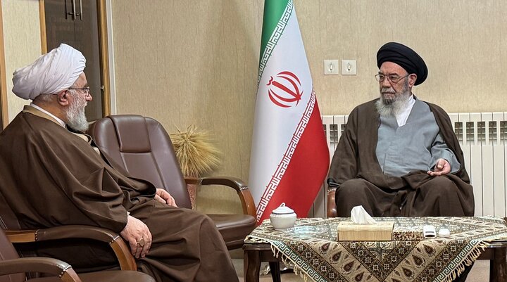 دیدار دبیرکل مجمع جهانی اهل‌بیت(ع) با امام‌جمعه اصفهان/ تأکید بر گسترش فعالیت‌های تبلیغی