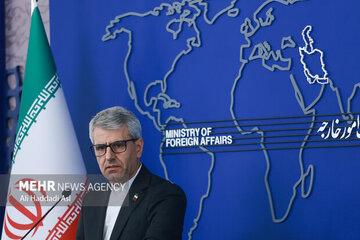 کاردانەوەی ئێران بە پاگەندەی گرووپی 7 لە دژی تاران