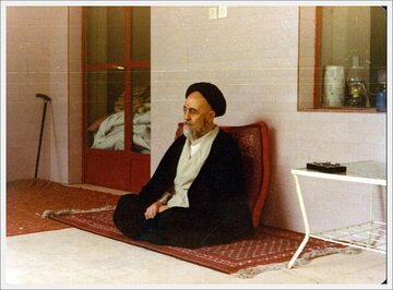 صبر و بزرگواری علامه طباطبایی در ماجرای تصادف با کودک دوچرخه‌سوار + ویدیو