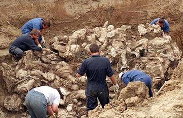 Боснија мүсәлманларыны өлдүрмәк үчүн италијнларын турист турлары; Милан прокурорлары тарихи сәнәдли филмдән илһамланараг истинтага башлајыблар