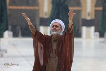 ကူဖာ ဗလီဝတ်ကျောင်းတော်တွင် အရှင်မြတ်၏ ကရုဏာတော်မိုးရွာသွန်း နေသည့်ပုံရိပ် များ ။ ။ Photos