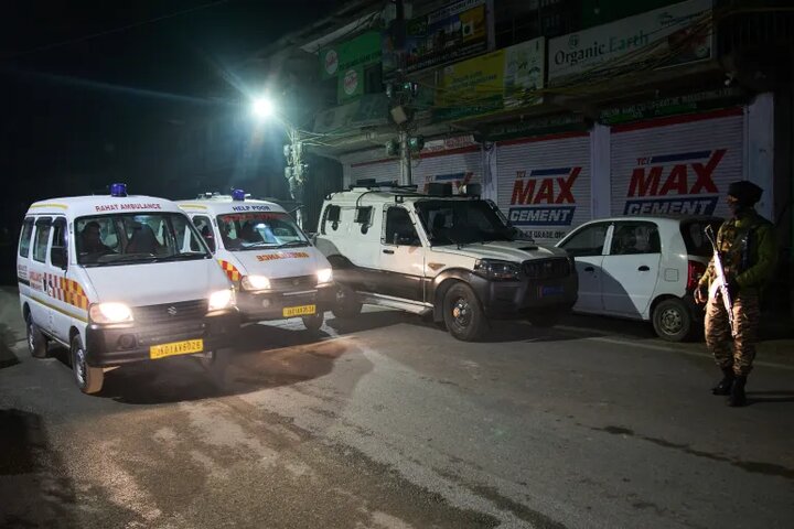 ۷ کشته و ۲۷ زخمی در وقوع انفجار در مرکز پلیس کشمیر هند