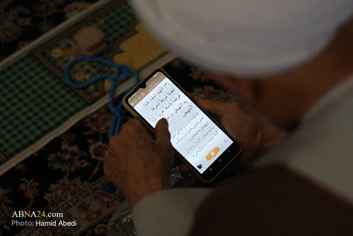 Photos: Praying for rain in Qom