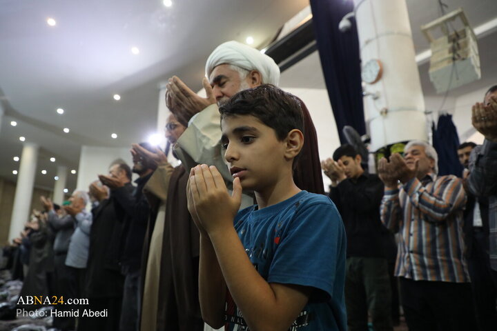 Photos: Praying for rain in Qom