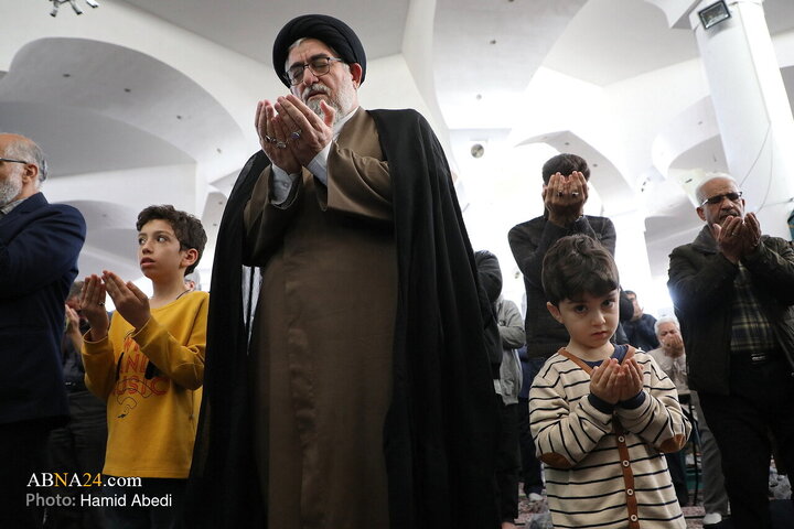 Photos: Praying for rain in Qom
