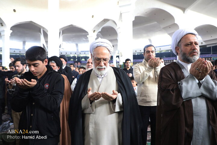 Photos: Praying for rain in Qom