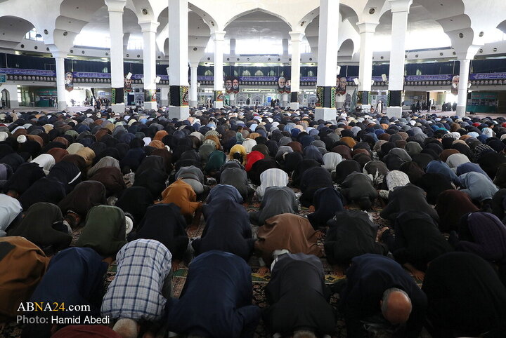 Photos: Praying for rain in Qom