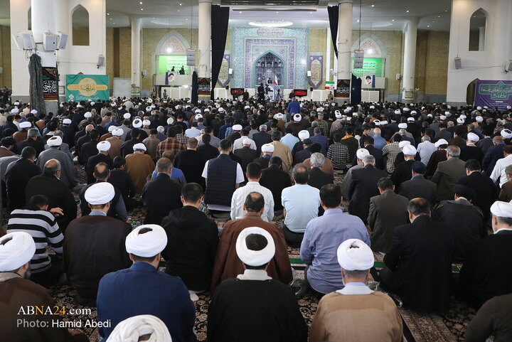 Photos: Praying for rain in Qom