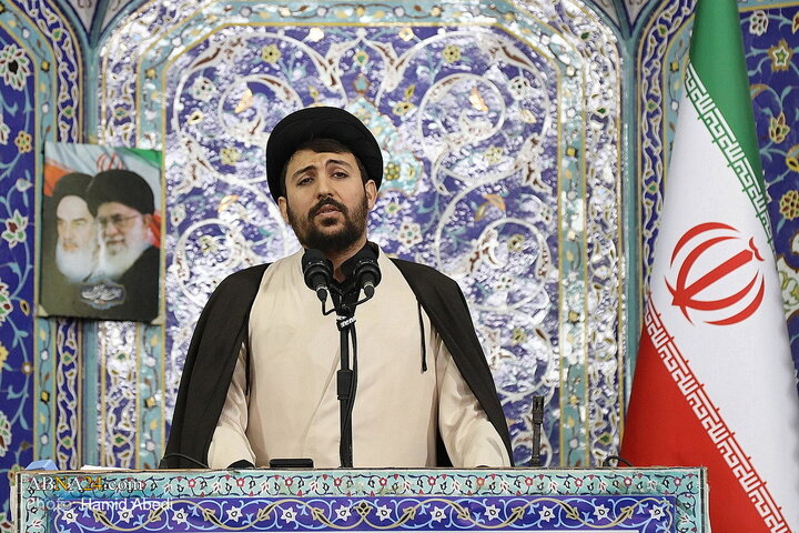 Photos: Praying for rain in Qom