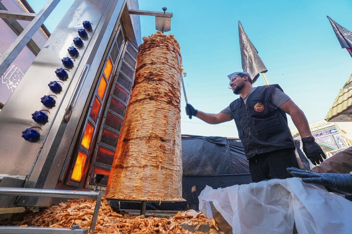 تقرير مصور/ العتبة العسكرية تخدم آلاف الزائرين في إحياء ذكرى السيّد القاسم بن الإمام الكاظم (ع)