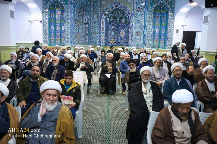 مراسم رونمایی از کتاب هفت جلدی «مفتاح الهدایه فی شرح تحریر الوسیله»