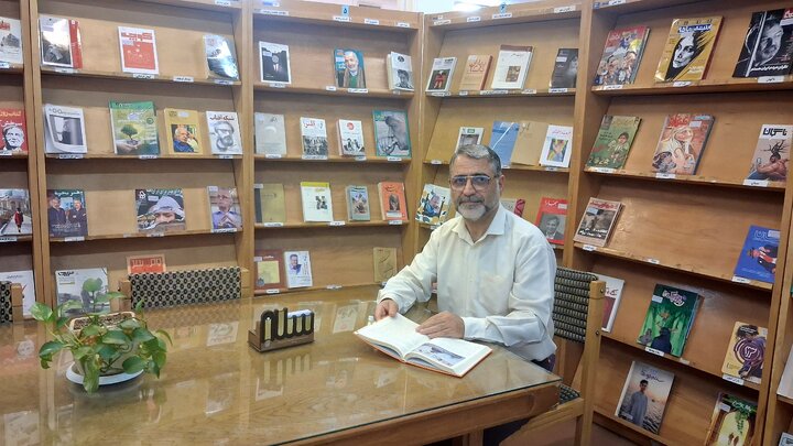 کتابخانه تخصصی ادبی و هنری قم ۴۰ ساله شد/ حق عضویت رایگان در هفته کتاب تا پایان آبان