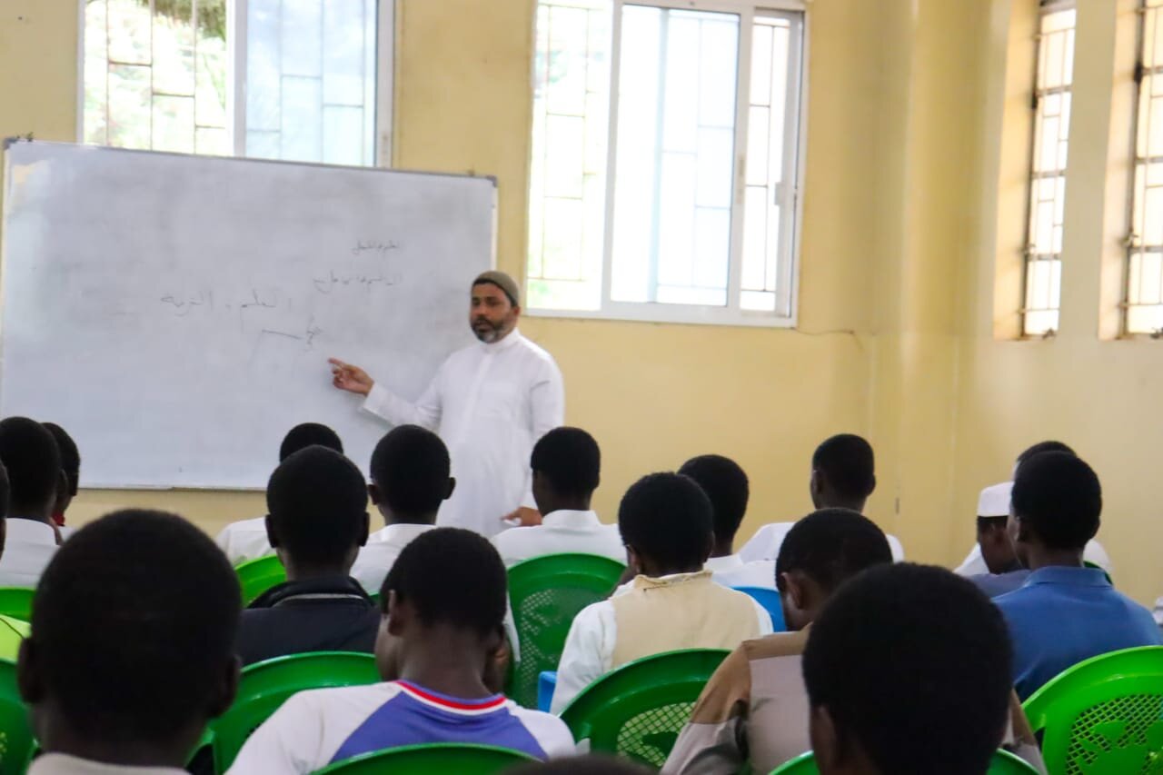 Somo muhimu la Maadili Matukufu ya Kiislamu na Umuhimu wa Elimu limefanyika katika Hawza ya Al-Hadi (as), nchini Malawi +Picha