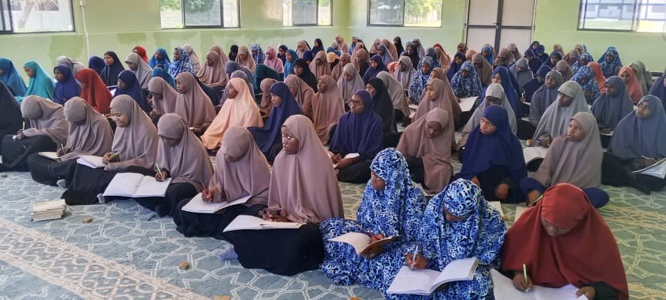 Majlis Kuhusu Historia na Fadhila za Bibi Fatimah (SA) | Chuo cha Kidini cha Mabinti wa Kiislamu cha Hazrat Zainab (sa) – Kigamboni, Dar-es-s +Picha