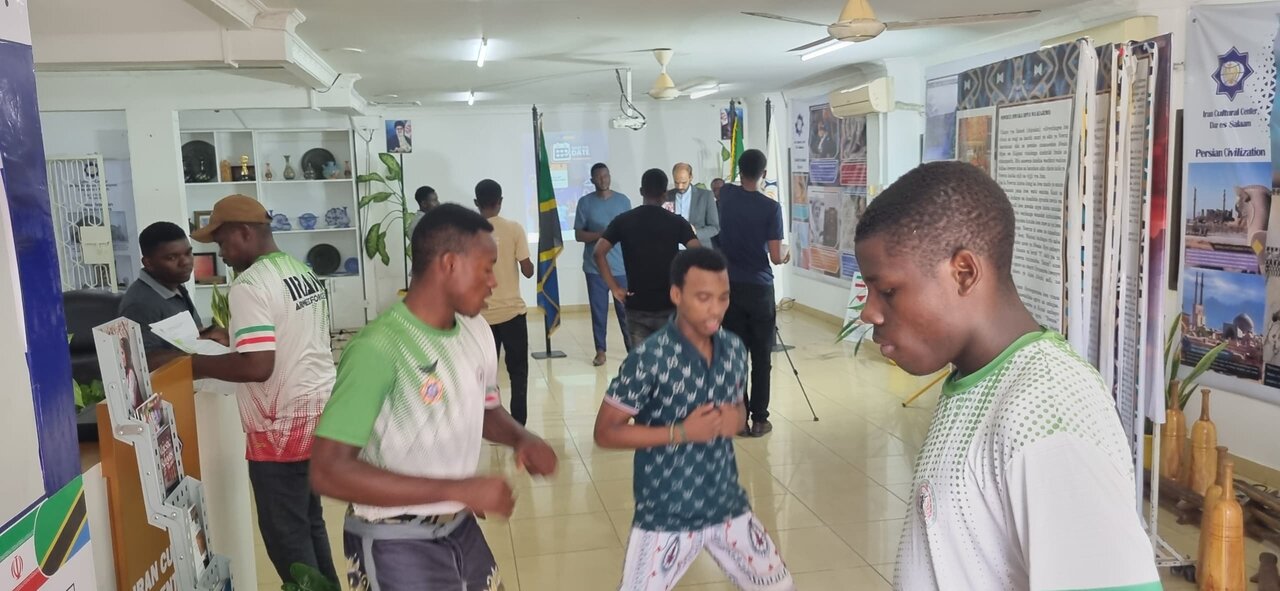 Jamiat Al-Mustafa Tanzania Yaandika Historia: Wanafunzi wake Kupeperusha Bendera ya Tanzania Nchini India katika Mchezo wa Zurkhaneh +Picha