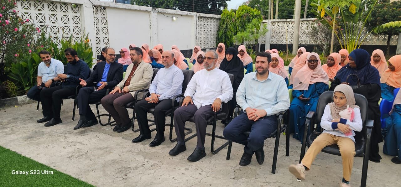 Jamiat Al-Mustafa Tanzania Yaandika Historia: Wanafunzi wake Kupeperusha Bendera ya Tanzania Nchini India katika Mchezo wa Zurkhaneh +Picha