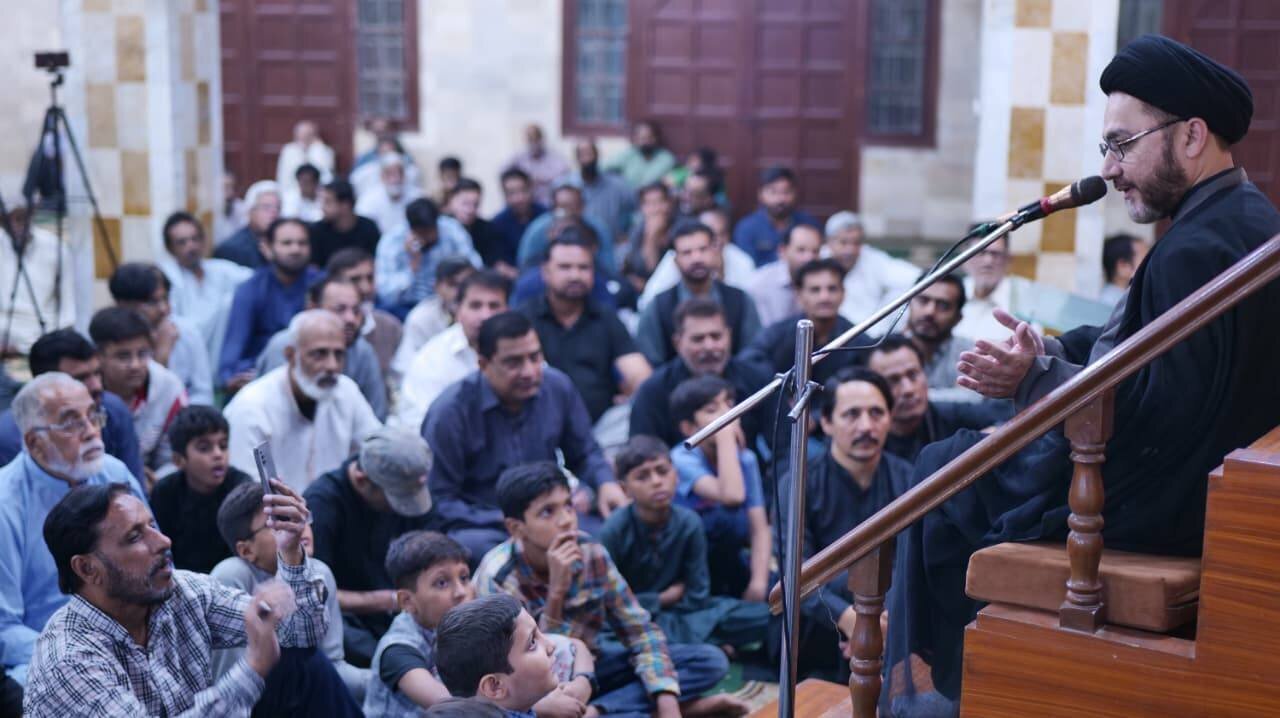 عکس خبری| شهادت حضرت زهرا(س) در امام‌باره مصطفی در کراچی پاکستان