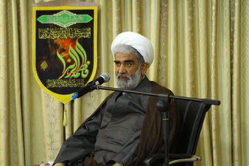 خراسانی‌نژاد با ۴۴ جلد کتاب روایت مستند زندگی شهدا، عمر خود را وقف فرهنگ ایثار و شهادت کرد