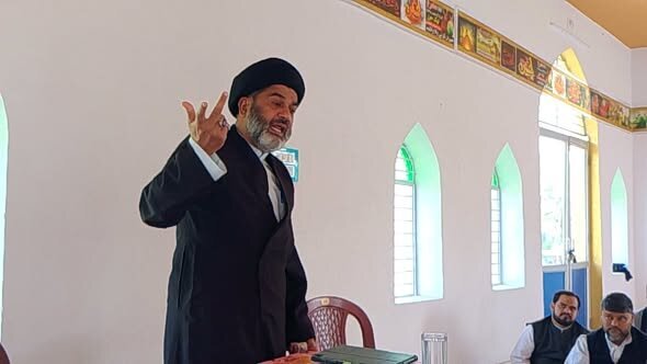 تقرير مصور/ إلقاء دروس اسلامية بمناسبة أيام الفاطمية في كلكتا الهندية