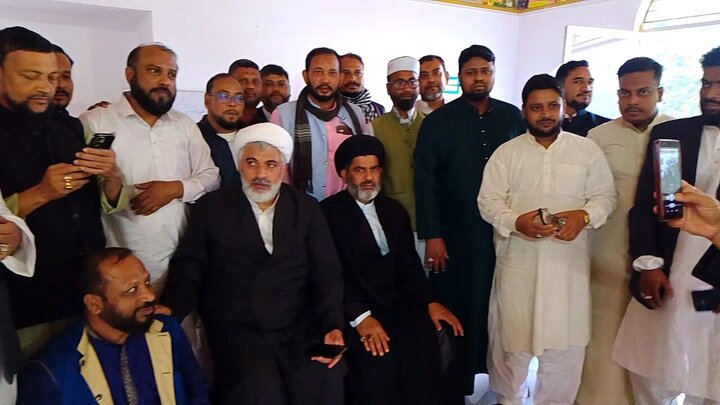 تقرير مصور/ إلقاء دروس اسلامية بمناسبة أيام الفاطمية في كلكتا الهندية