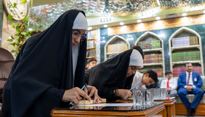 تقرير مصور/ ممثل المرجعية العليا يستقبل طلبة برنامج الحساب الذهني (السوروبان)