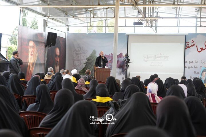 افتتاح معرض "محط رحال العاشقين" في مرقد الشهيد الهاشمي في دير قانون النهر