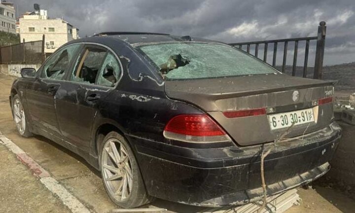 حمله شهرک‌نشینان به خودروهای فلسطینی در شهرک سنجل رام‌الله