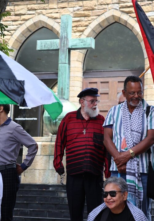 Informe fotográfico | 108ª vigilia interreligiosa consecutiva en la Catedral de San Jorge en Ciudad del Cabo desde el inicio del genocidio en Gaza