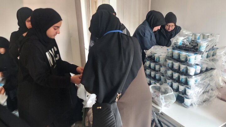 Informe fotográfico | Mujeres turcas conmemoran el martirio de la Excelencia Fátima al-Zahra (la paz sea con ella) en el centro Ahlul Bayt de Igdir