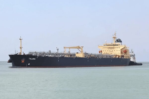 Hêza Deryayî yên Muhafizên Şoreşê(Sepahê Pasdaran) tankereke petrolê (neftkeşek )desteser kirin