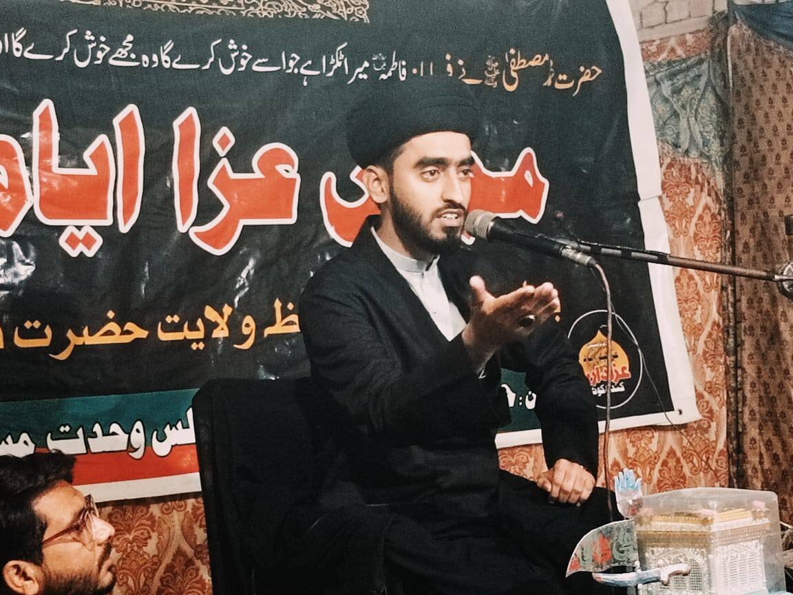 عکس خبری | برگزاری مجلس عزای شهادت حضرت زهرا(س) در لارکانه، پاکستان