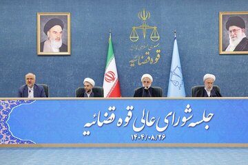 دانپێدانانی ترامپ سەبارەت بە ئێران دەردیسەری بۆ دەنێتەوە