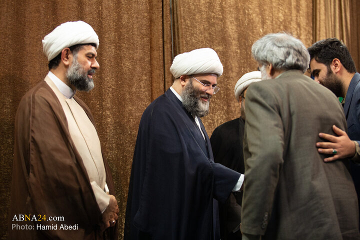Photos: Unveiling ceremony for 40 volumes published by Development Task Group held in Qom