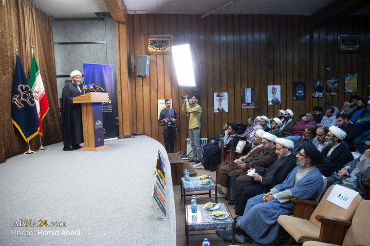 Photos: Unveiling ceremony for 40 volumes published by Development Task Group held in Qom