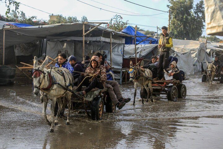 غرق شوارع مواصي خان يونس