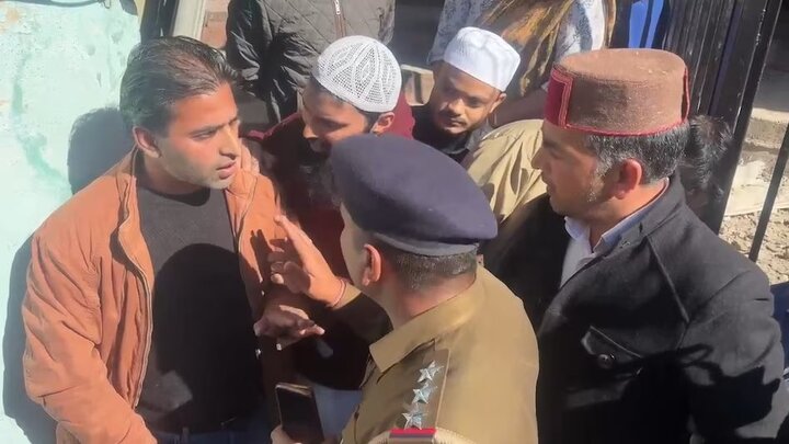 شش هندو به اتهام ممانعت از برگزاری نماز جمعه مسلمانان بازداشت شدند