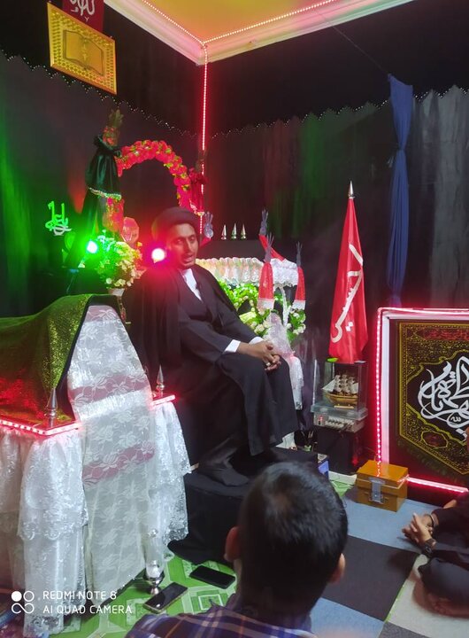 မြန်မာနိုင်ငံလုံးဆိုင်ရာ ရှီအဟ် မွတ်စလင်မ် အဖွဲ့ချုပ် မှ ညောင်လေးပင် မြို့ ရှိ မိသားစု အေမာမ်ဘာရာ တွင် သခင်မကြီး ဇဲဟ်ရာ (စ.အ) ၏ ရှဟာဒသ် မဂျ်လစ် ပြုလုပ်  ။ Photos