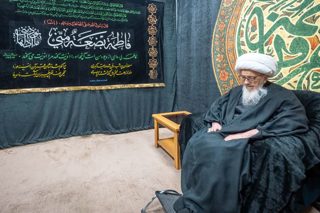 آية الله وحيد الخراساني: إحياء ذكرى استشهاد الصديقة الطاهرة أعظم خدمة في الوقت الحاضر