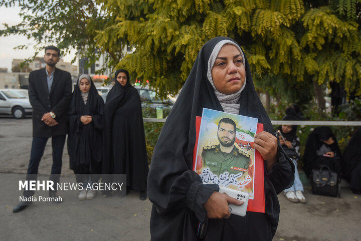 Photos: Funeral of 10 unidentified martyrs in Iran's Karaj
