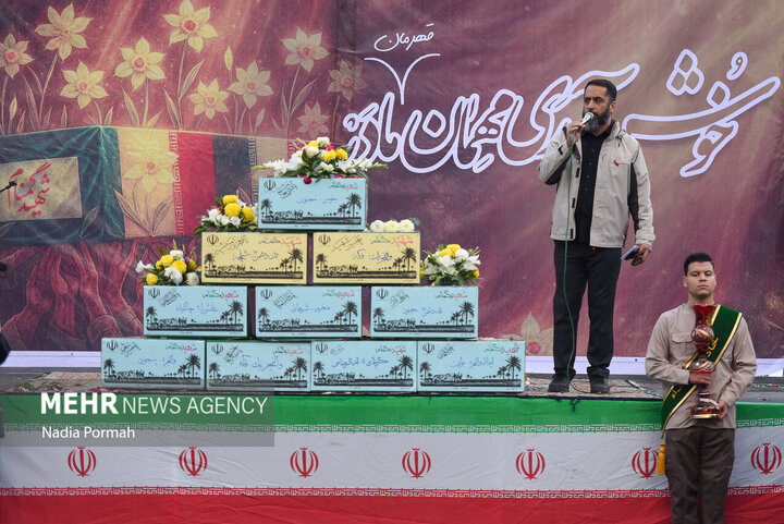 Photos: Funeral of 10 unidentified martyrs in Iran's Karaj
