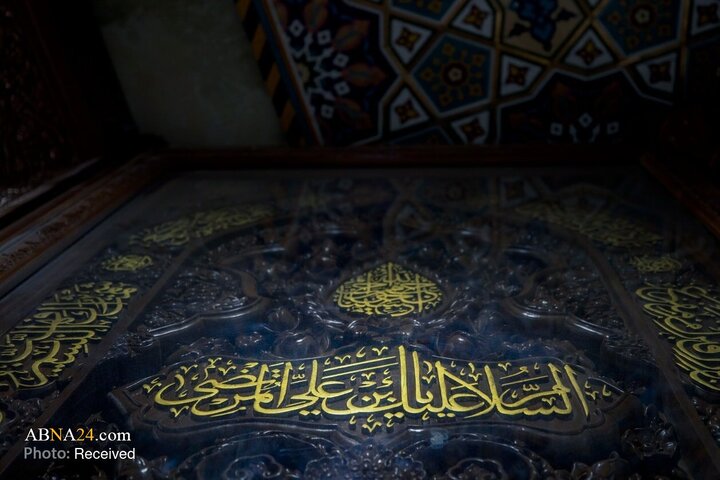 تصاویر | زیبایی کتیبه‌ها و تزئینات اسلامی نقش‌بسته بر درب‌های حرم حضرت ابوالفضل(ع)