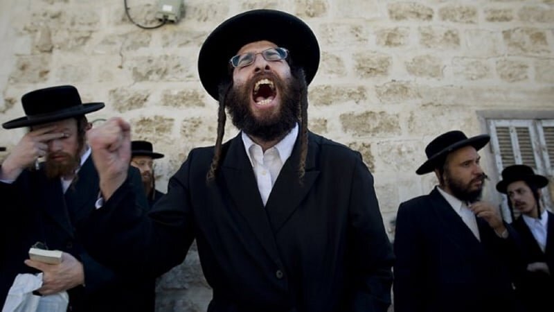 What challenges Haredi Jews created in Occupied Territories?