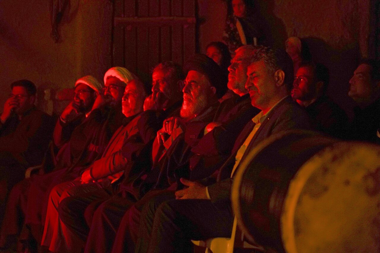 بازدید تولیت آستان مقدس مسجد جمکران از سوگواره نمایشی کوچههای بنیهاشم + عکس