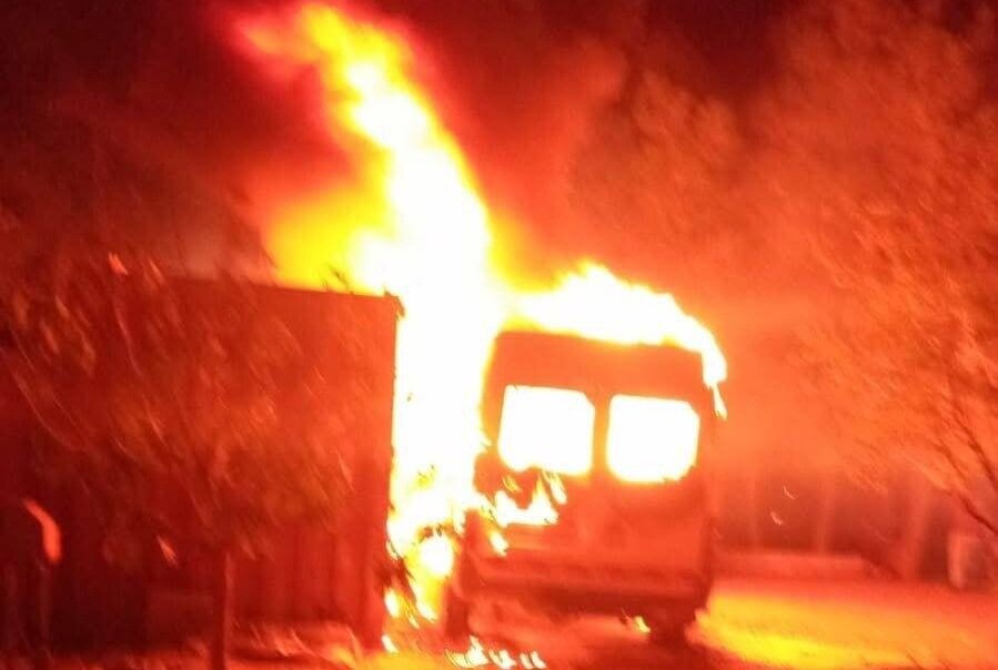 حمله شهرک‌نشینان به روستایی در بیت‌لحم و به آتش‌کشیدن خانه‌ها و خودروهای فلسطینیان + عکس