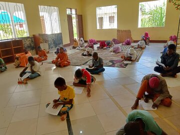 তানজানিয়ার শিয়া স্কুলে হুজ্জাতুল আসর সোসাইটির বার্ষিক পরীক্ষা অনুষ্ঠিত হয়।