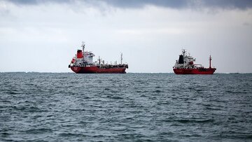 Bloomberg: нефтяные танкеры РФ устремились в Индию на фоне приближения санкций