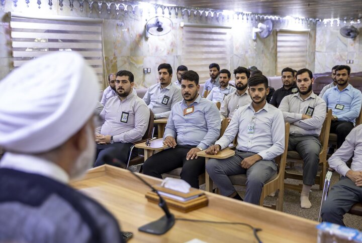 تقرير مصور/ تقديم محاضرة دينية عن الشبهات المعاصرة في كربلاء