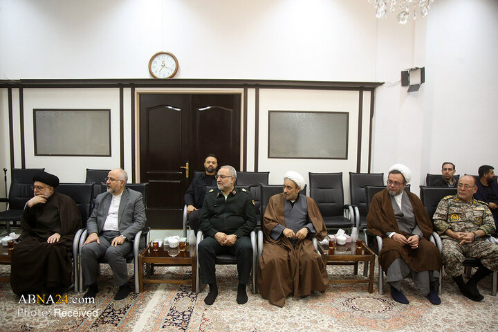 တရားသူကြီးချုပ်  H.I မိုဟ်စင်နီ အယေအီ သည်  သခင်မကြီး မအ်စူမဟ် ကွမ်း (စ.အ) ရောင်ဇာတော်သို့လာ ရောက်ဇေယာရသ် ပြု ။ ။ Photos