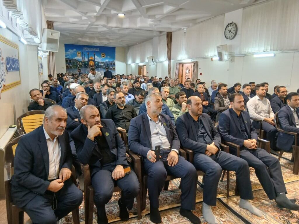 ویژه برنامه آموزشی ایام فاطمیه ویژه پرسنل آستان مقدس حضرت معصومه(س) برگزار شد + عکس